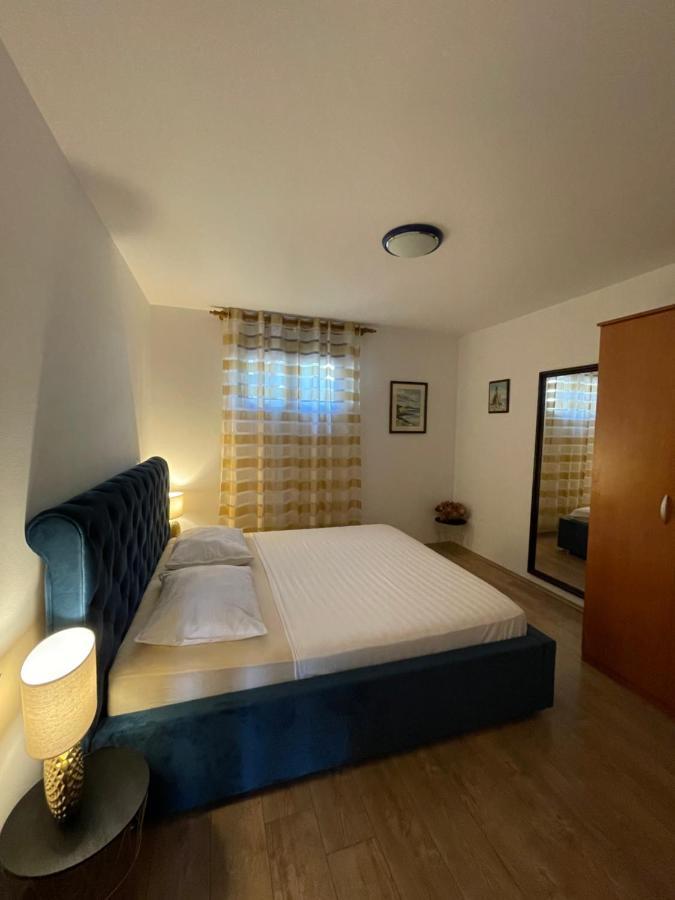 Apartmani Suzana Klenovica Luaran gambar