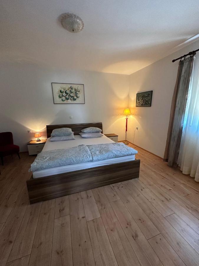 Apartmani Suzana Klenovica Luaran gambar
